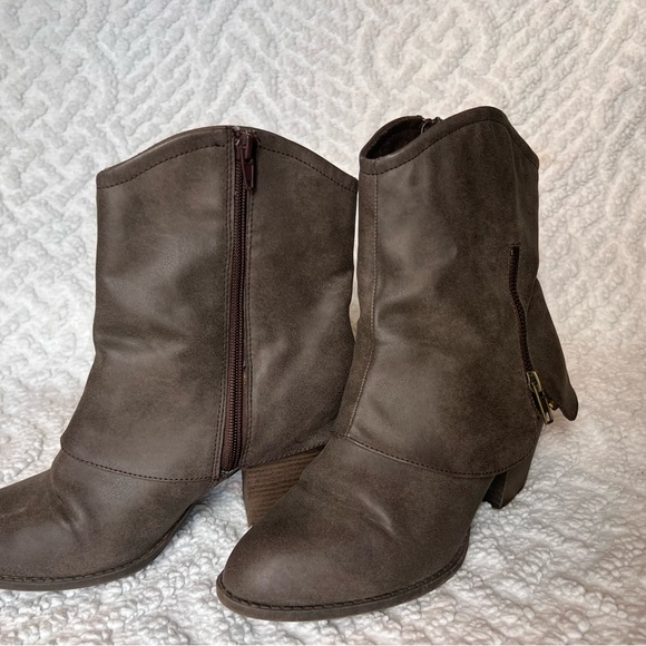 Cottagecore Style Ankle Booties Sz 8.5 - Picture 4 of 12
